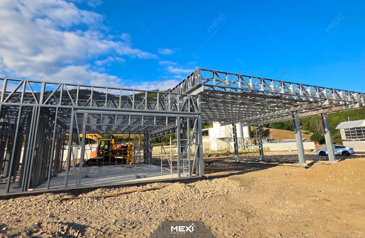 construcție stație carburant pe structură metalică